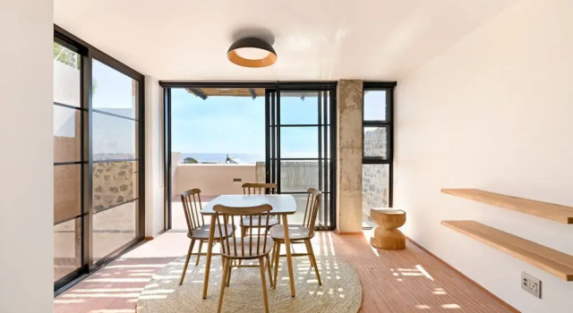 Elegant Camps Bay One Bed Eco Pool Modern