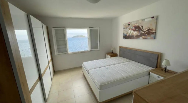 Апартаменты с 3 комнатами Apartments Kvesic