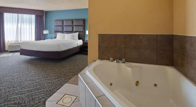 Люкс Superior Best Western Holiday Manor