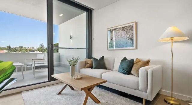 Modern 1-bed Apartment With Views in Fremantle, Book Apartment Perth CBD Perth