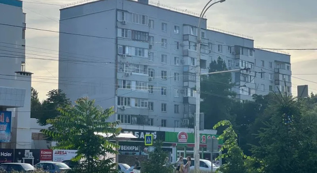 Снять дом на проспекте Курчатова, 21, Забронировать Апартаменты/квартира Отели Ростовской области с парковкой, Парковка