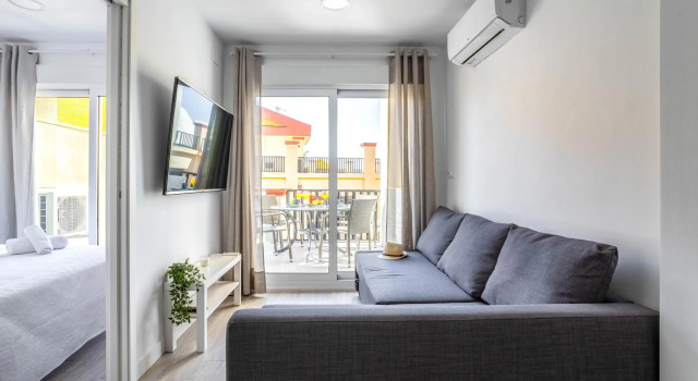 OleHolidays 515 Romana Playa junto a la playa, Забронировать Отель Марбелья Коста-дель-Соль, рядом с Playa de Artola