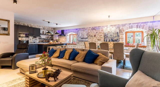 Awesome Home in Solin With 3 Bedrooms, Wifi and Outdoor Swimming Pool, Rezerwuj Hotel Solin Split Region