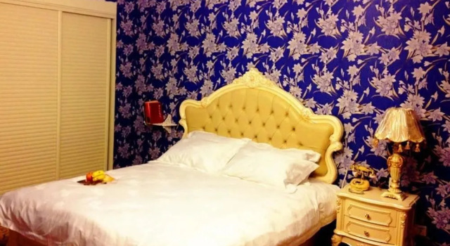 Christine Villa, Rezervovat Vila Luo-jang Henan