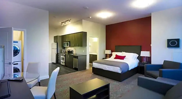 Двухместный люкс c 1 комнатой с балконом Liberty Suites