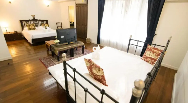 Люкс с балконом SSIP Boutique Dhevej Bangkok