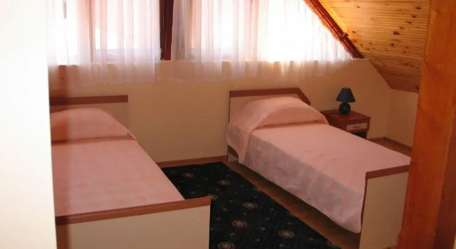 Kovanlika Hotel, Réserver Hôtel Ostrovche Razgrad