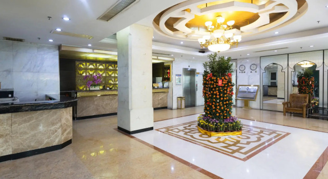 Muslim Hotel, Забронировать Отель Отели Шэньчжэнь с парковкой, рядом с Район Дунмэнь, Парковка