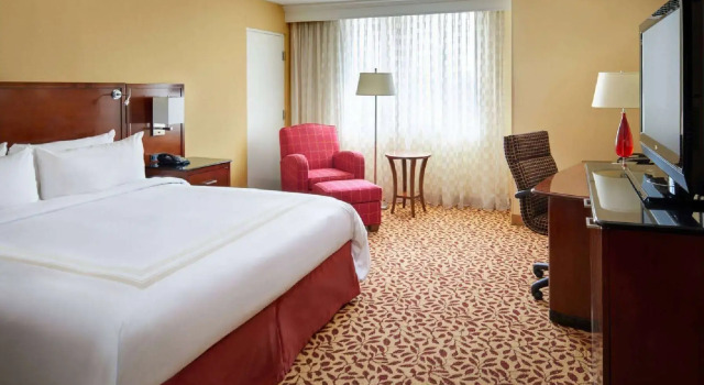 Wyndham Cleveland Airport