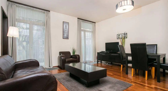 Yourplace Central Apartments, Забронировать Апартаменты/квартира Отели Кракова с парковкой, рядом с Церковь Святого Франциска Ассизи, Парковка