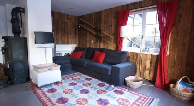 Bärgji, Boek Hotel  