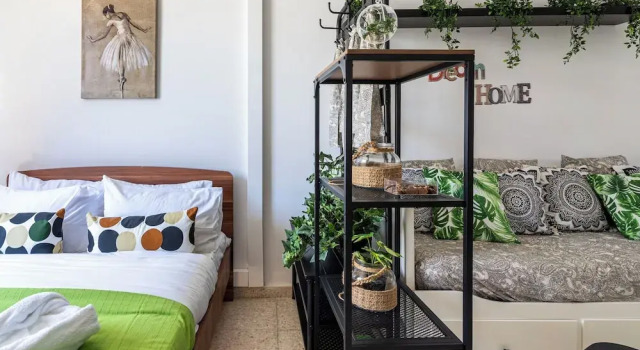 Oasis - Cosy Studio in Larnaca, Book Hotel Larnaka Larnaca Region