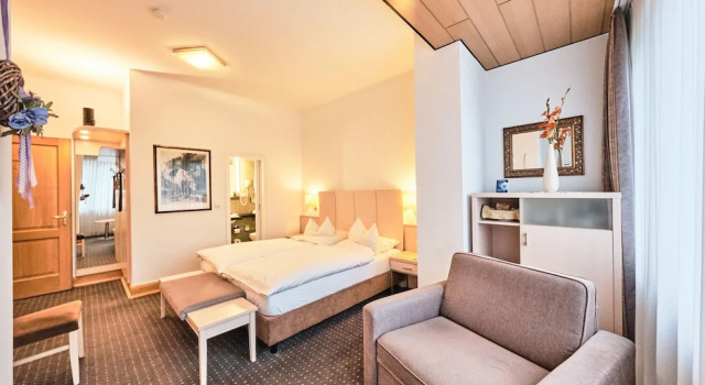 Трёхместный номер Standard с балконом Hotel Haus Berlin