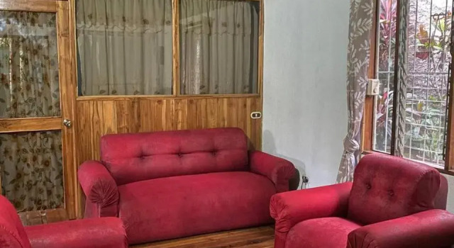 Mauras Tropical Mini Hostel