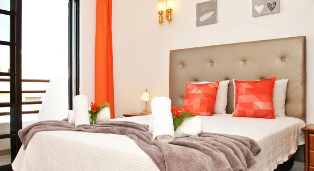 Villa Ibiza, Забронировать Вилла Отели Албуфейра 3 звезды, рядом с Пляж Эваристо, 3*