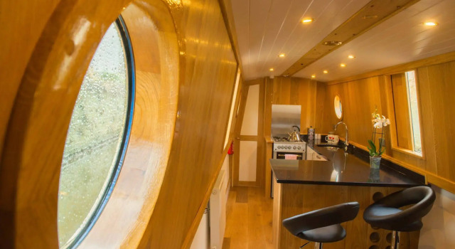 Narrowboat Puzzle, Забронировать Отель Отели Англии 3 звезды, 3*