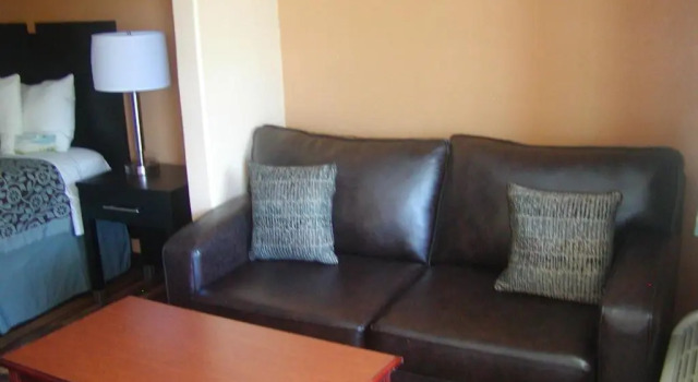 Люкс Days Inn by Wyndham Marietta White Water