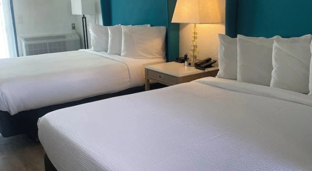 Номер Standard с балконом и с красивым видом из окна Garden City Inn