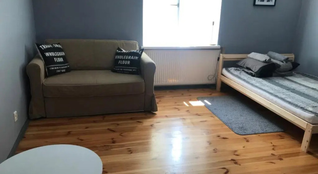 42-200 Hostel, Забронировать Хостел Отели Ченстохова с парковкой, рядом с Galeria Jurajska Shopping Centre, Парковка