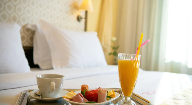 Семейный номер Standard Halepa Hotel