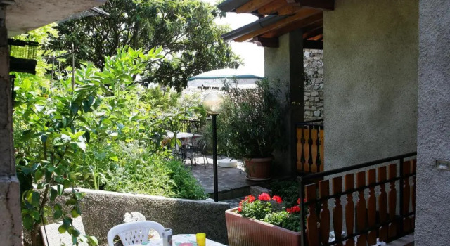 Appartamenti Serena - Nonna Elvira, Забронировать Отель Гарньяно озеро Гарда