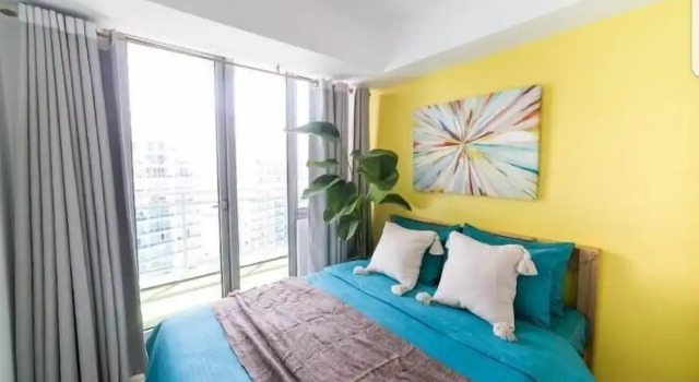 Sabrina's Crib by Azure 2 Bedroom near Airport