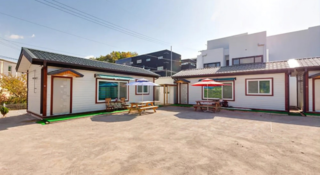 Paju Unification Dongsan Pension, Забронировать Отель Отели Пхаджу с парковкой, рядом с Музей современной истории Кореи, Парковка