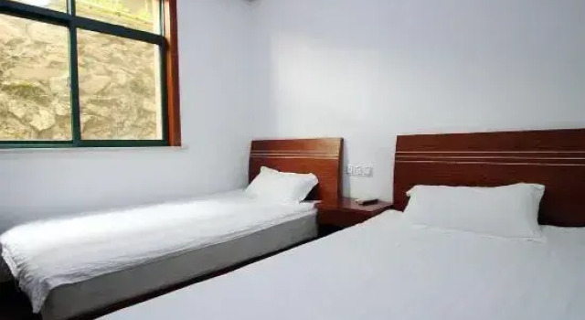 Трёхместный номер Standard с красивым видом из окна Shengsi Huajing Villa