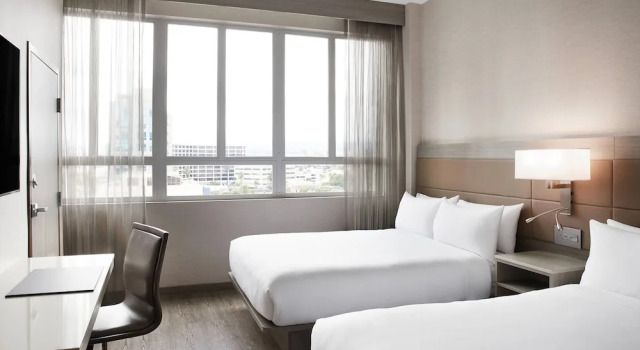 Люкс c 1 комнатой AC Hotel by Marriott Beverly Hills