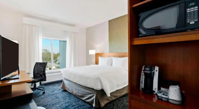 Номер Standard Fairfield Inn & Suites by Marriott St Petersburg North