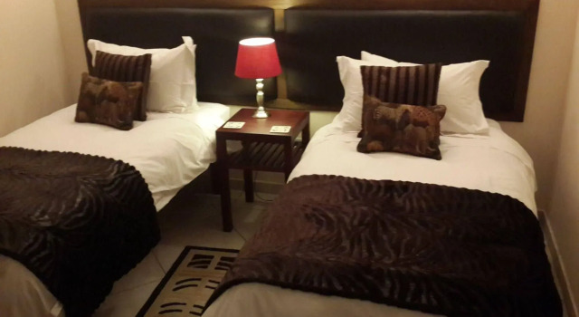 Magaliqua Guest House, Buchen Sie Pension Krugersdorp West Rand