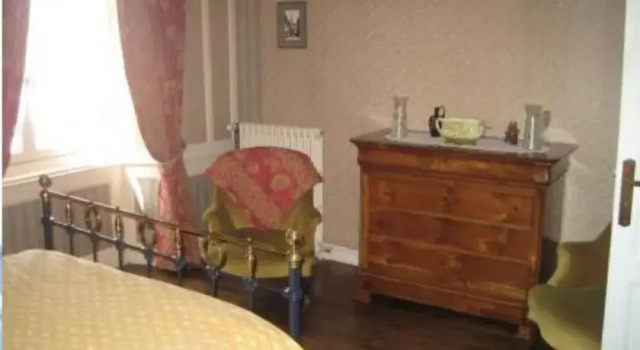 Mam'Gozh, Rezerwuj Hotel  