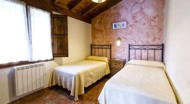 Apartamentos Rurales Les Xanes, Prenota Appartamento Hotel a Asturie con parcheggio, Parcheggio