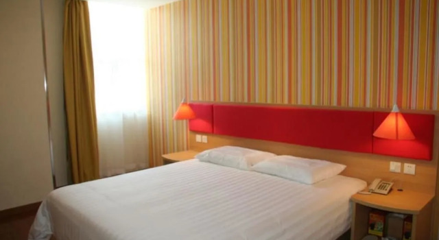 Home Inn Guangzhou Yingbin Road