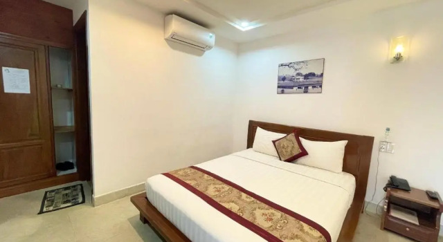 Двухместный номер Standard Lien Huong Hotel