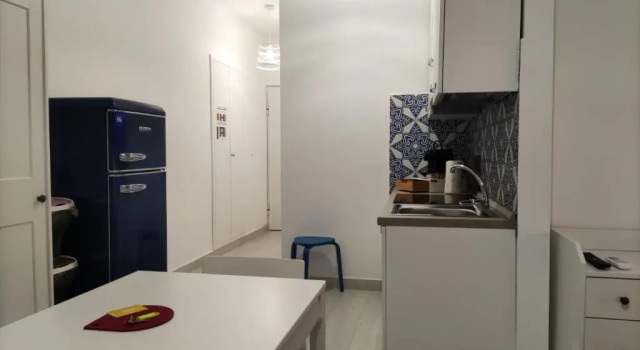 Blue Moon Apartments