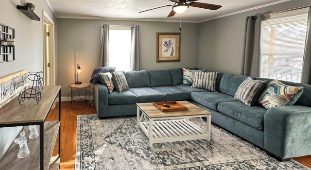'the Vineyard House' - 2 Mi to Dtwn Mount Airy!, Buchen Sie Ferienhaus Toast USA