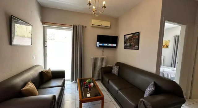 Апартаменты с балконом La Vita apartments 10 min from the airport,near the sea!