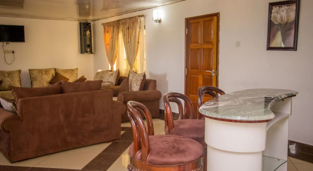Meru Paramount Hotel