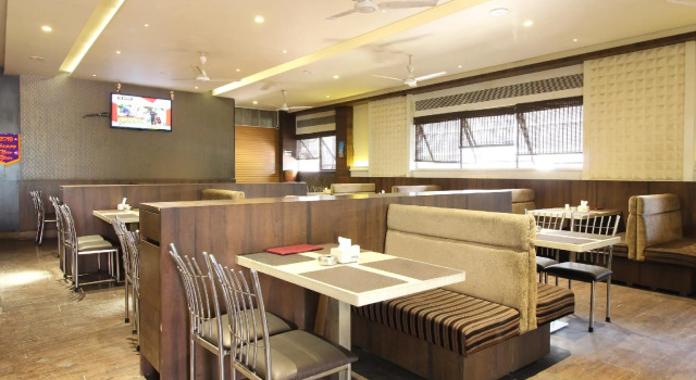 Super Collection O Chikhali Formerly Hotel New Pune, Забронировать Отель Отели штата Махараштры 3 звезды, 3*
