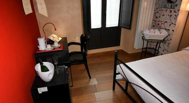 Antichi Quartieri, Book Hotel Hotels in Sicily with Parking, Parking