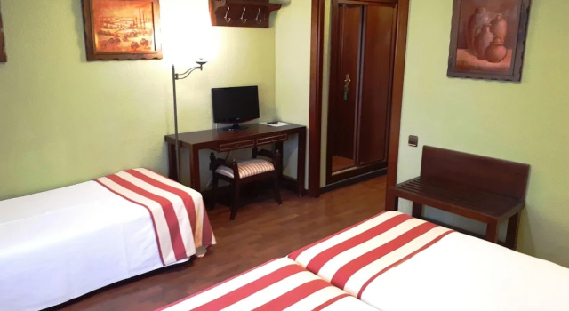 Трёхместный номер Standard Hotel Urogallo