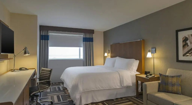 Полулюкс Four Points by Sheraton Midland