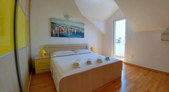 Apartment Gracijana, Забронировать Апартаменты/квартира Отели Макарска с парковкой, Парковка