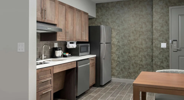 Двухместный номер Standard Homewood Suites By Hilton Louisville Airport