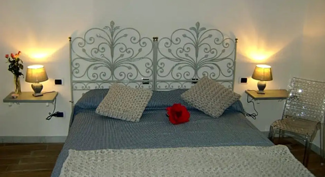 B&B Agorà Sarzana, Book Bed and Breakfast Hoteller i Sarzana med parkering, Parkering