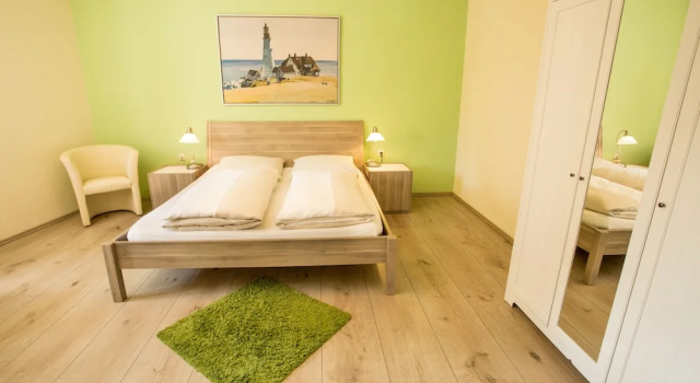 Апартаменты Luxury с 2 комнатами с балконом Stadthotel Jülich - Hotelwohnungen