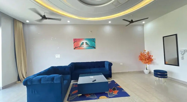 Апартаменты Premium Book N Go HomeStay - Greater Noida