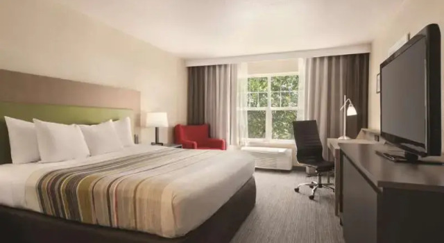Люкс Standard Country Inn & Suites by Radisson, Cottage Grove, MN