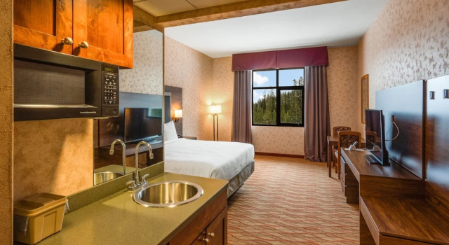 Двухместный номер Standard с красивым видом из окна The Lodge at Big Sky
